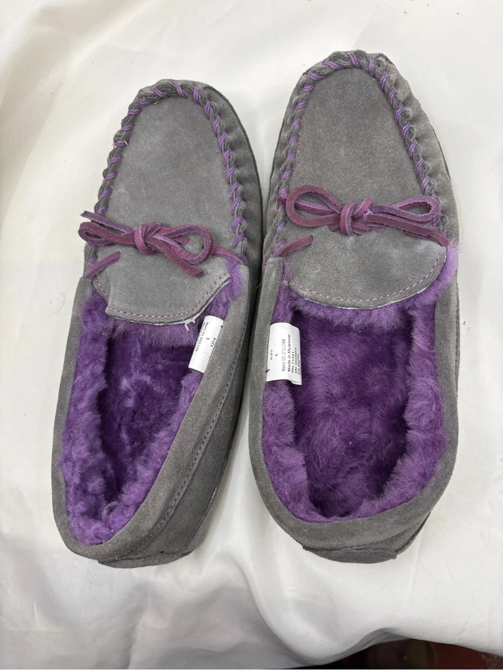L.L.Bean Kids Size 5 Moccasin Slippers Gray Purple Suede Shearling Lined Cozy